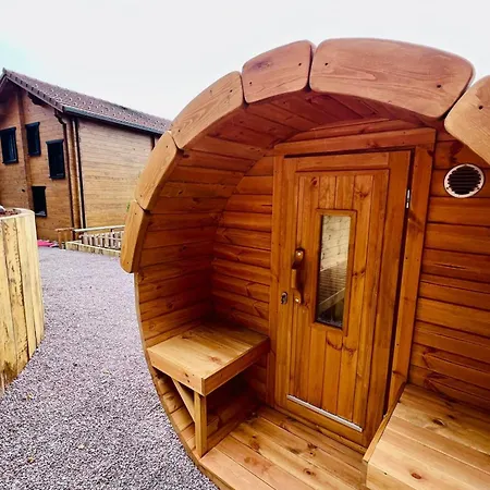 Upmarket Close To The Slopes *