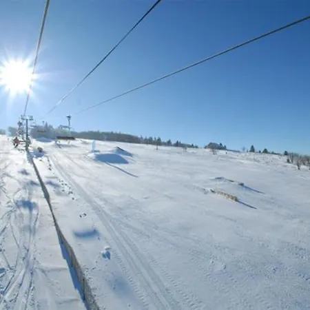 Upmarket Close To The Slopes Chalé