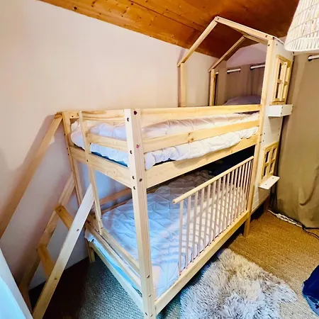 Upmarket Close To The Slopes Chalet *